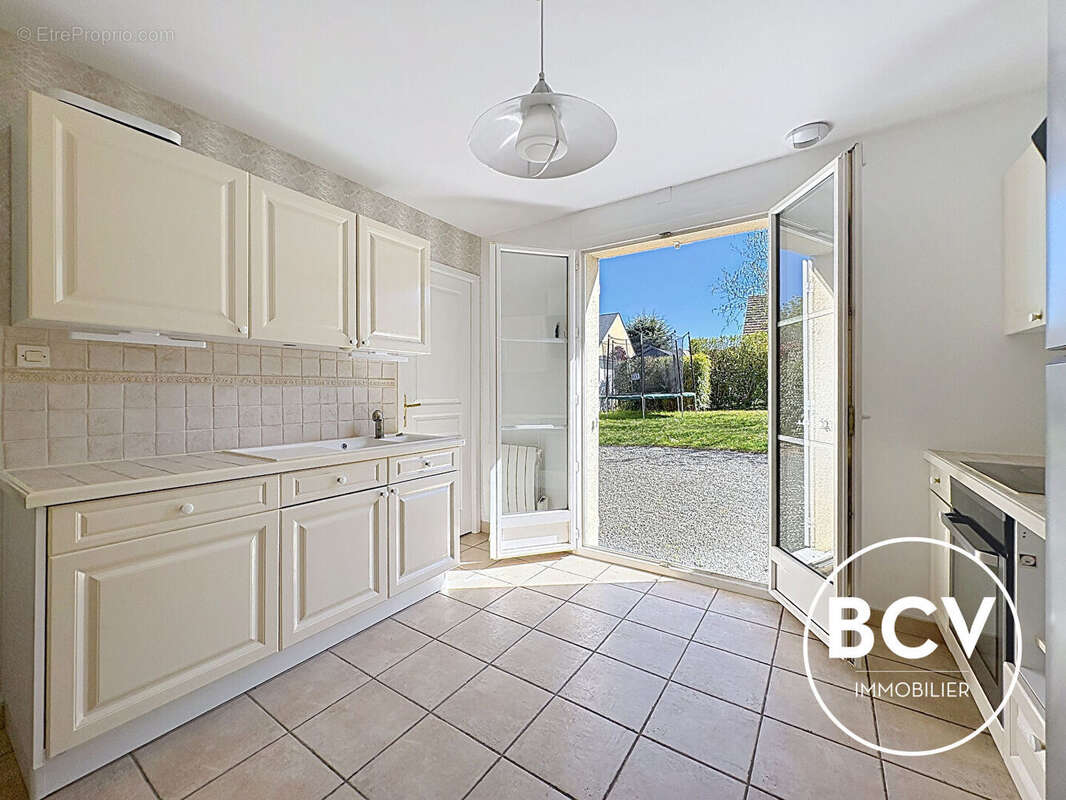 Maison à LE COUDRAY