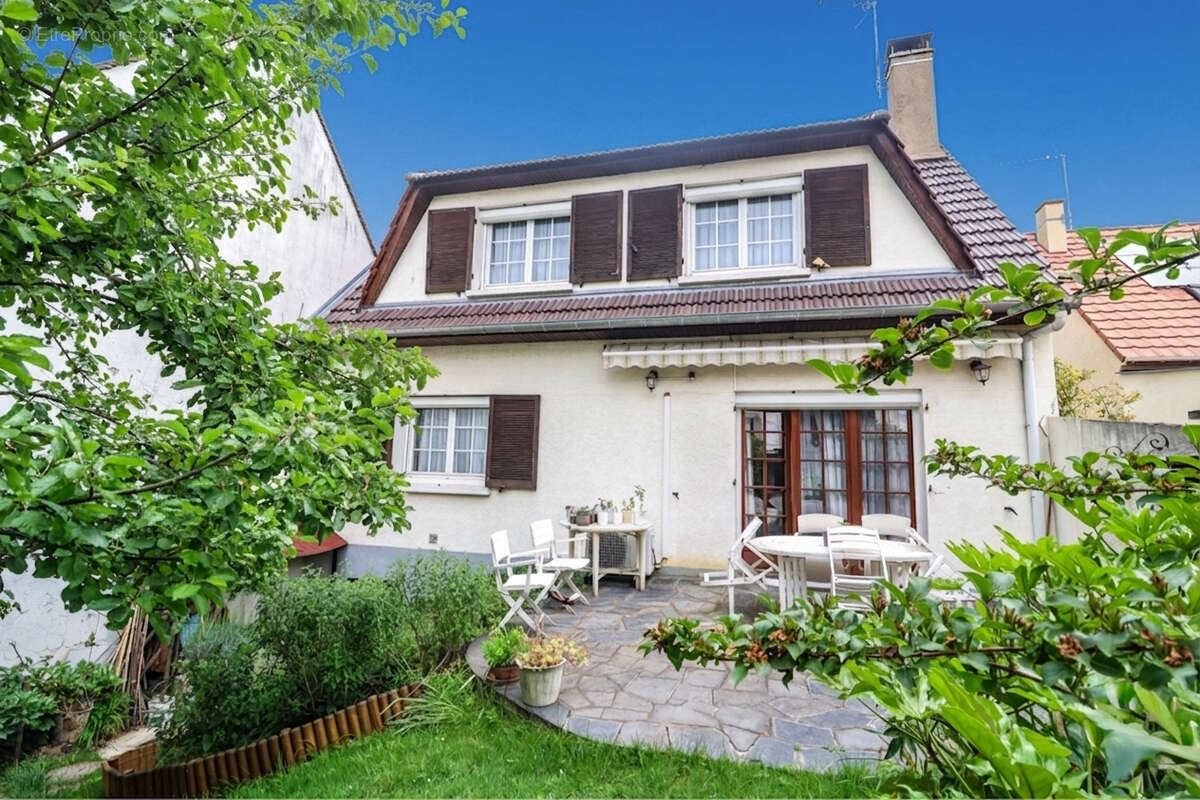 Maison à RIS-ORANGIS
