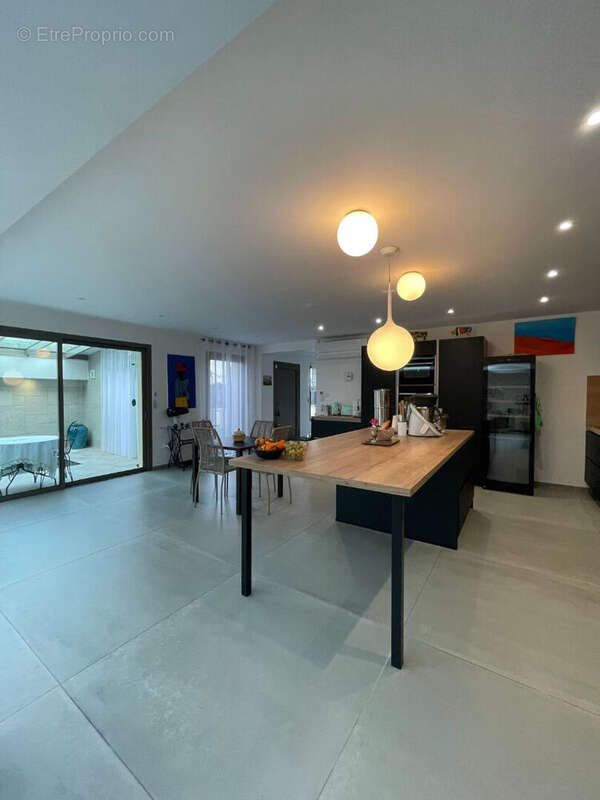 Maison à ROCHE-LA-MOLIERE