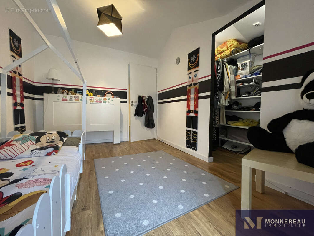 Maison de ville avec garage et jardin - photo 9