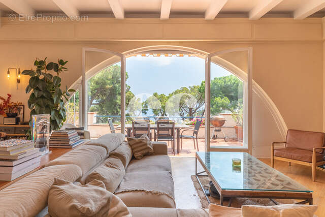 Appartement à VILLEFRANCHE-SUR-MER