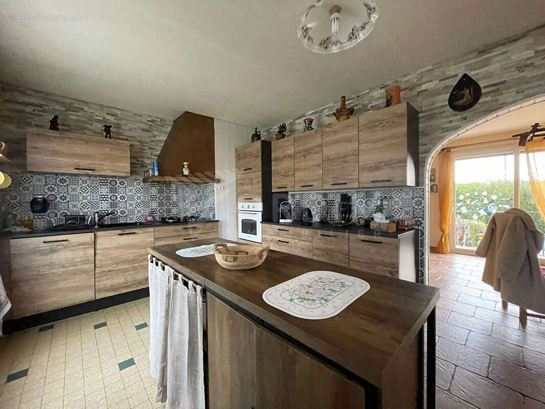 Maison à NEUVY-SUR-LOIRE