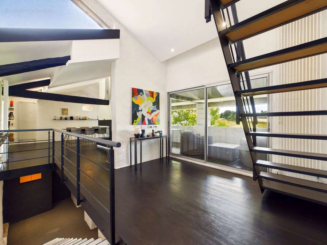 Superbe propriété de cinq chambres et maison d'amis - photo 7