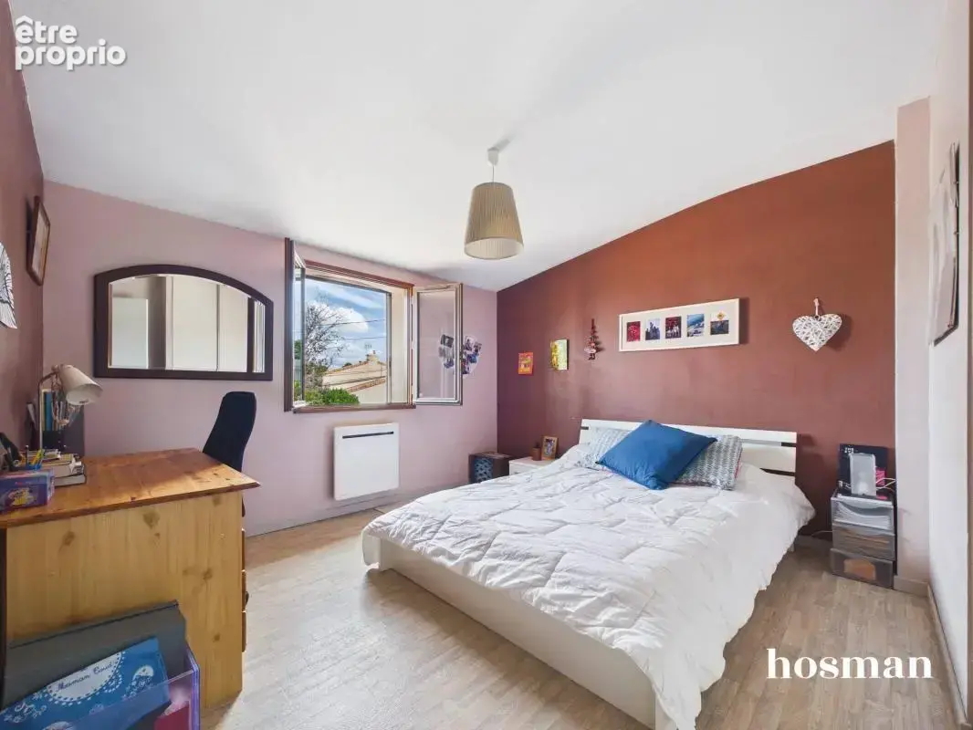 Belle maison de 153 m2 avec 4 chambres, jardin et garage - Au calme - Secteur privilégié du Vieux Gachet à Nantes - photo 16