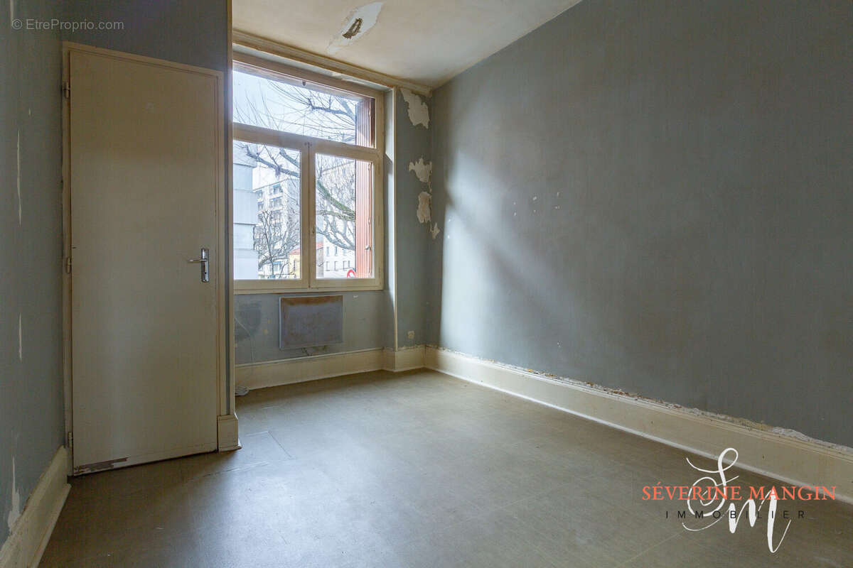 Maison à ROMANS-SUR-ISERE