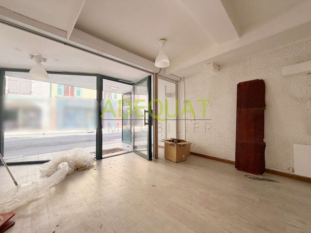 Ideal investisseurs et marchands de biens - immeuble avec combles amenageables et cave - photo 3
