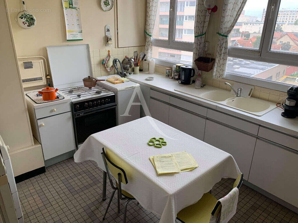 Appartement à CHATILLON