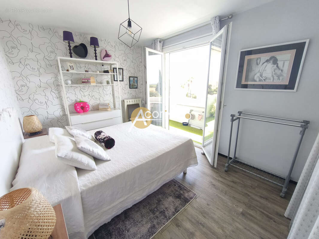 Six fours les plages - faux t4 renové + cave - photo 10
