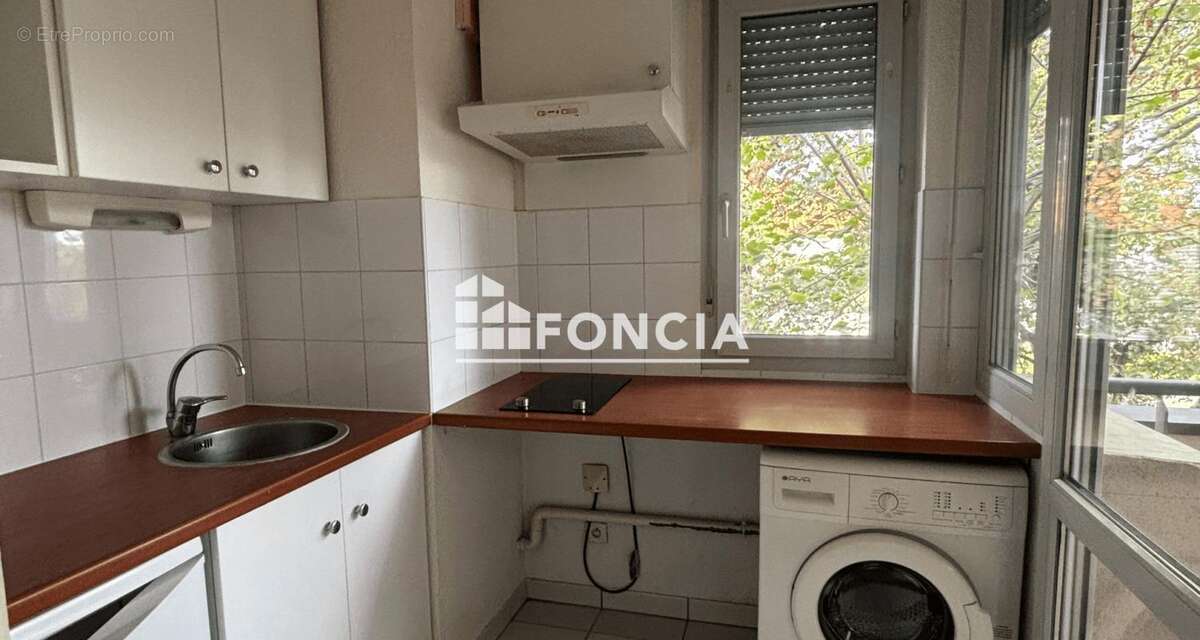 Appartement à FONBEAUZARD