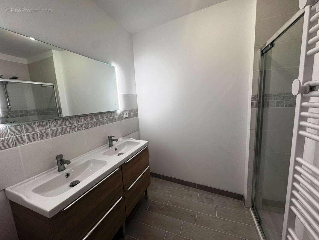 Maison à MIGNALOUX-BEAUVOIR