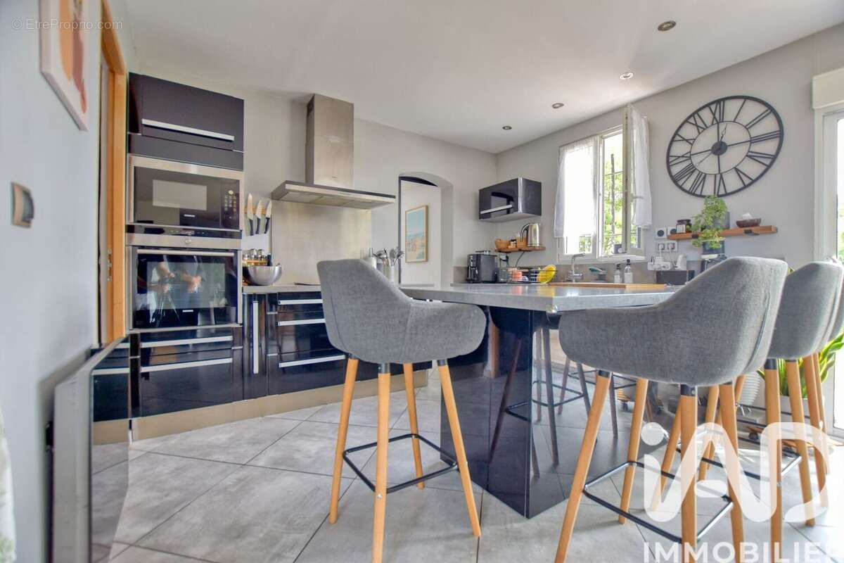 Photo 2 - Maison à LE TAILLAN-MEDOC