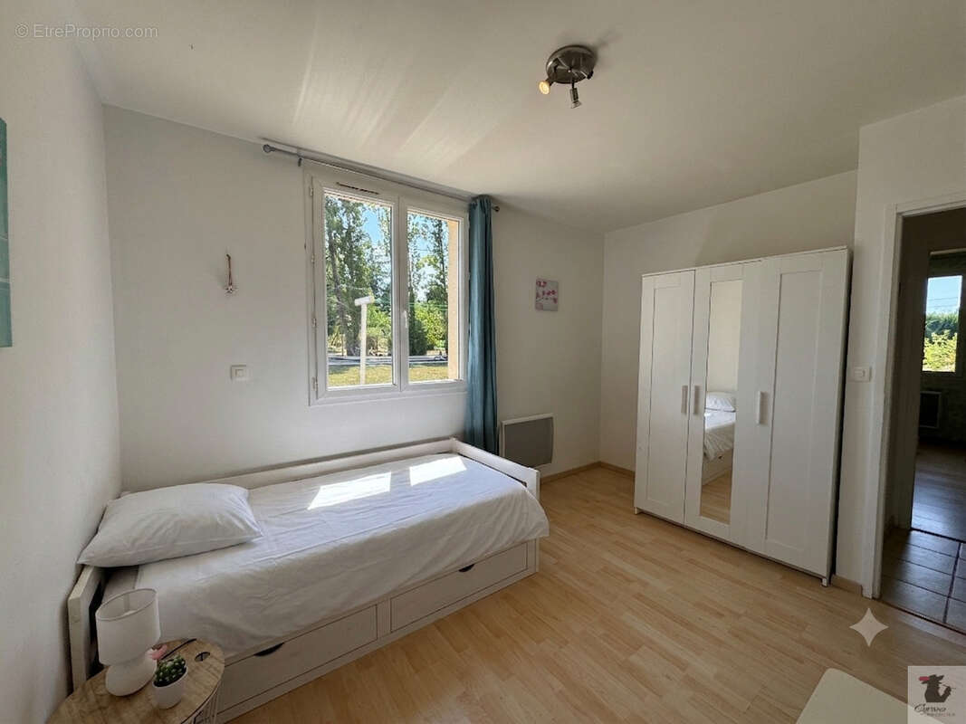 Maison familiale de plain-pied   148 m2   5 chambres   Aucun travaux - photo 9