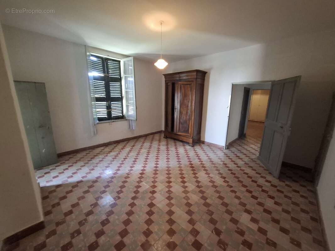 Maison à FONTVIEILLE
