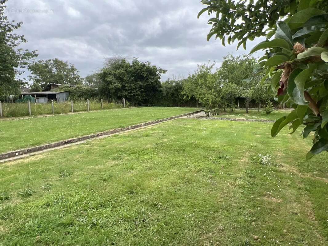 Maison à MEZIERES-SUR-ISSOIRE