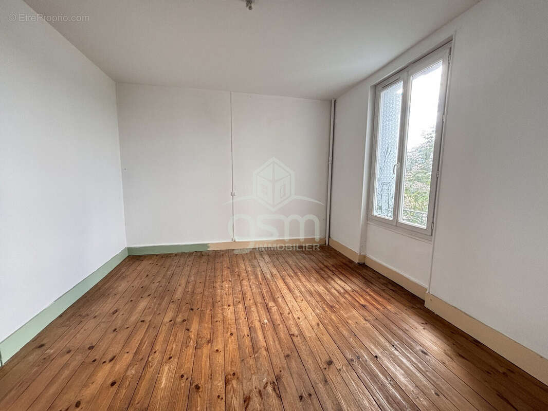 Maison 74 m² à Nouatre  - photo 6