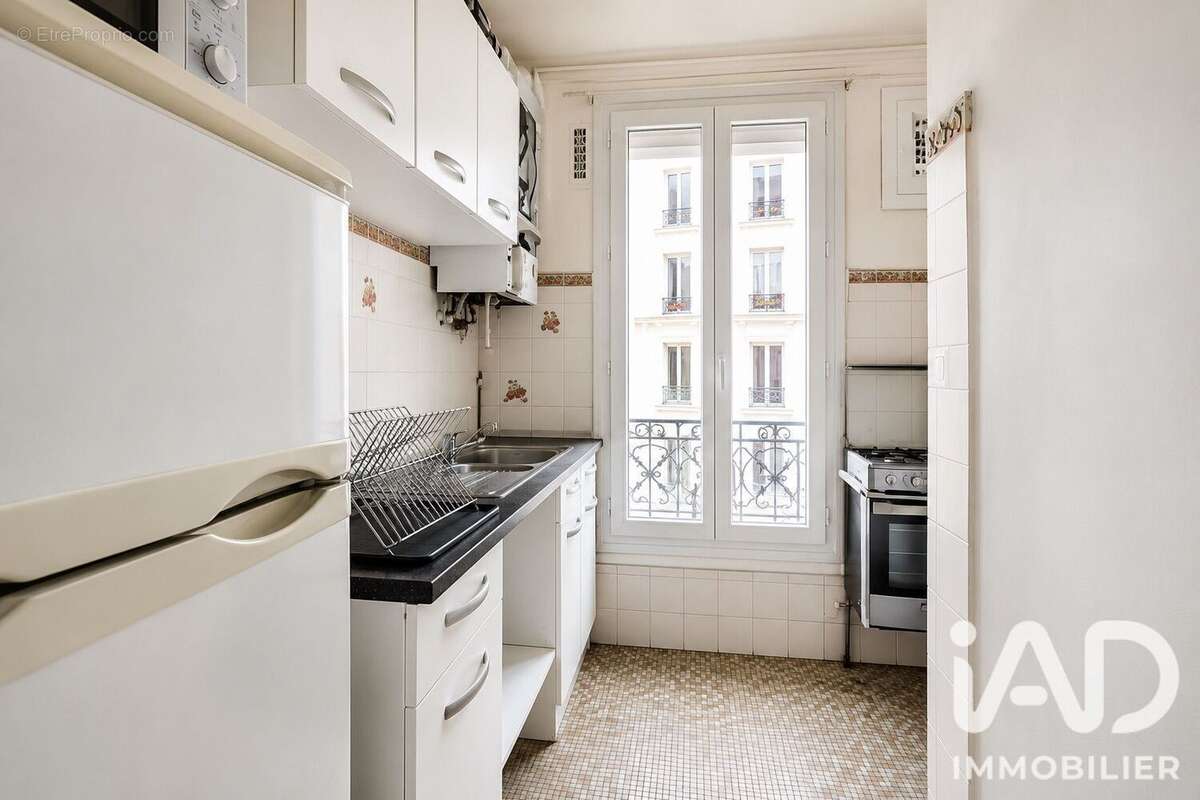 Photo 2 - Appartement à PARIS-18E