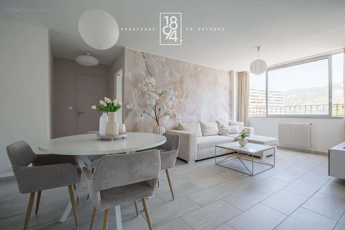 Appartement à MARSEILLE-9E