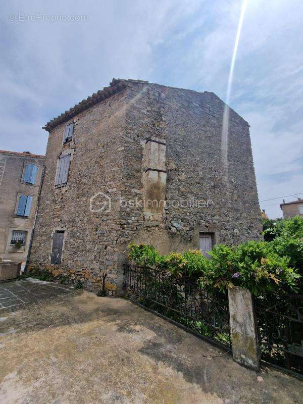 Maison à SAINT-JEAN-DE-BARROU