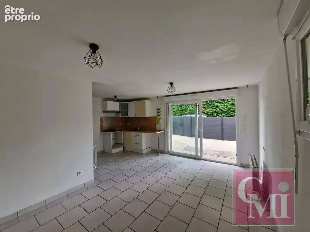 Appartement de plain-pied avec jardinet privatif ! - photo 3