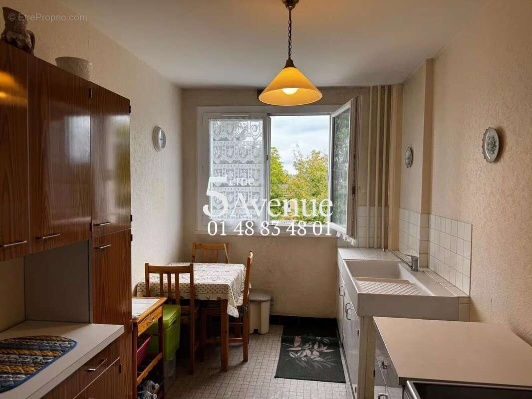 Appartement à SAINT-MAUR-DES-FOSSES