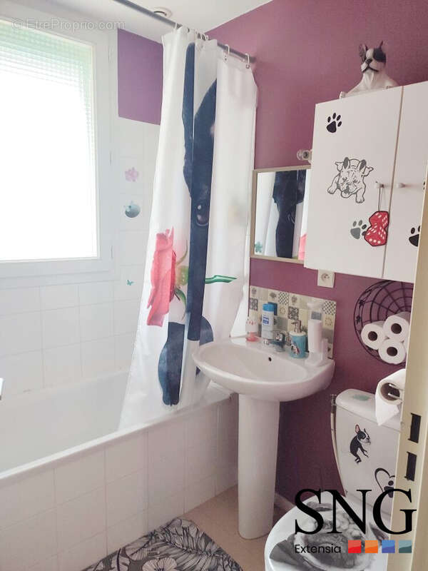 Appartement à YZEURE