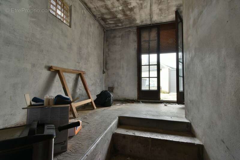 Maison à POURU-SAINT-REMY