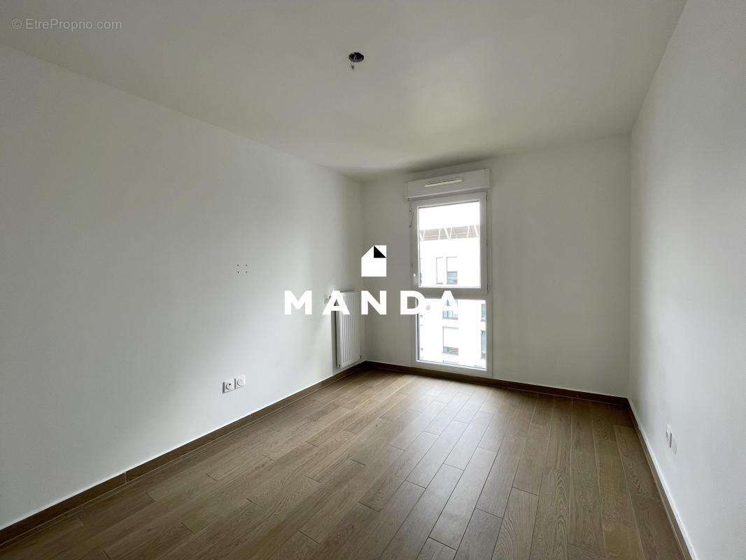 Appartement à NANTERRE