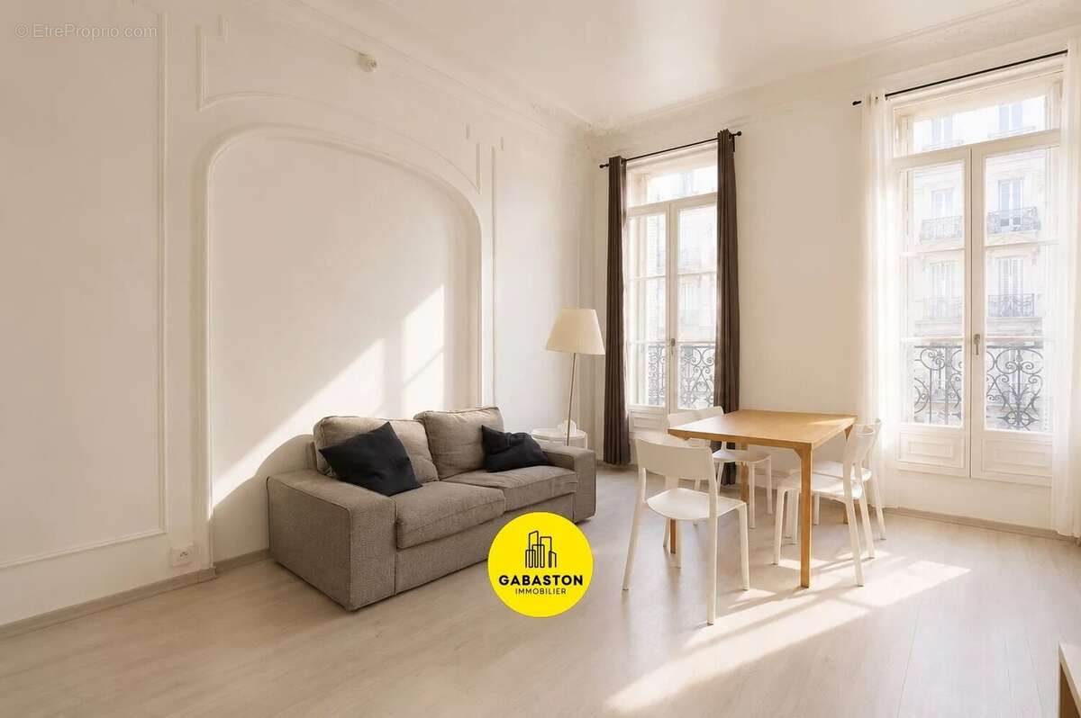 Appartement à MARSEILLE-2E