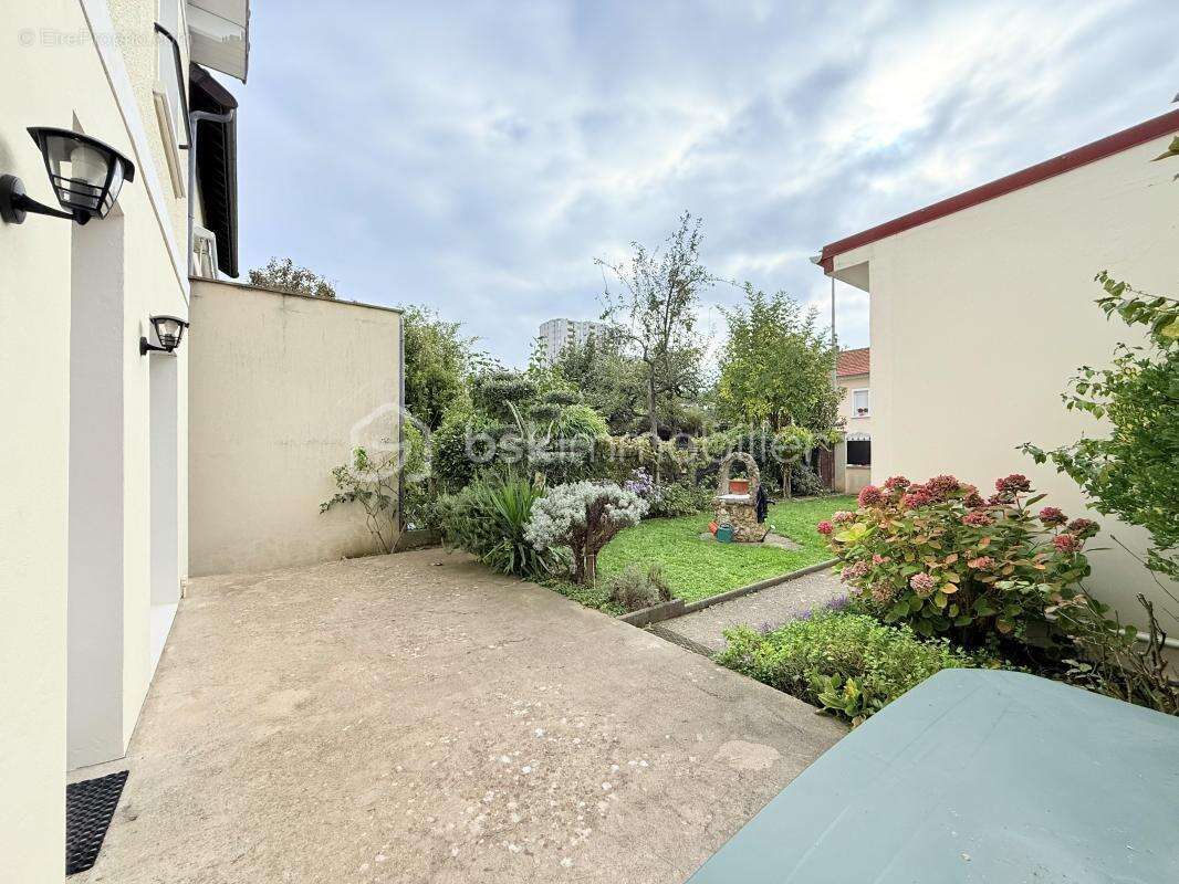 Maison non mitoyenne  106m²  6 pièces édifiée sur une parcelle de 270m² avec jardin et dépendances aux portes de paris - photo 24