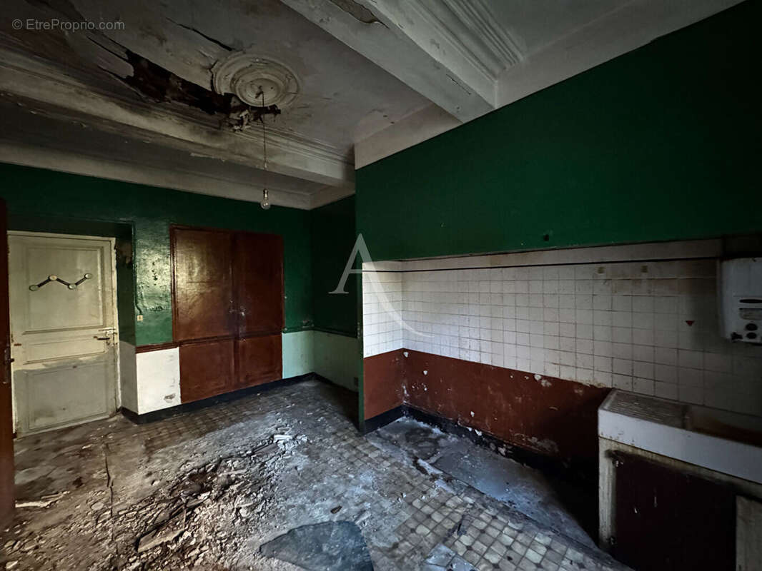 Maison à LEZIGNAN-CORBIERES