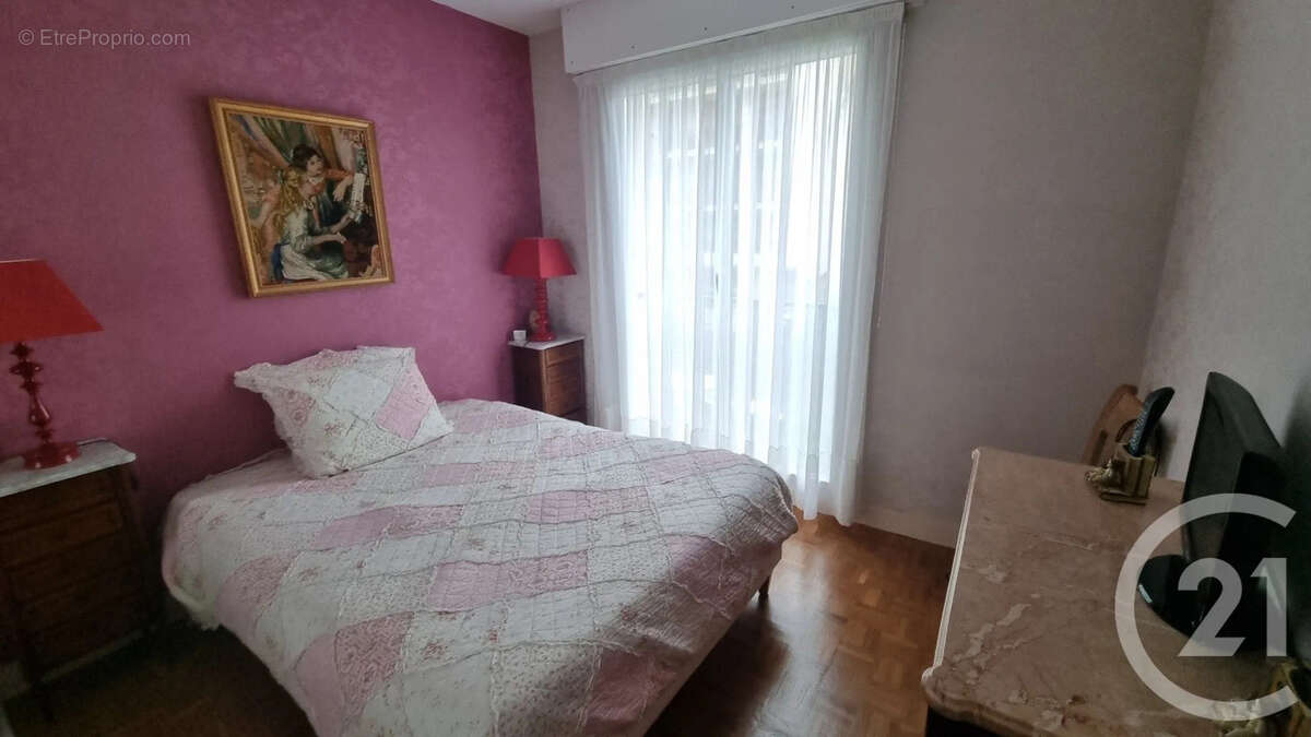 Appartement à SAINT-MAUR-DES-FOSSES