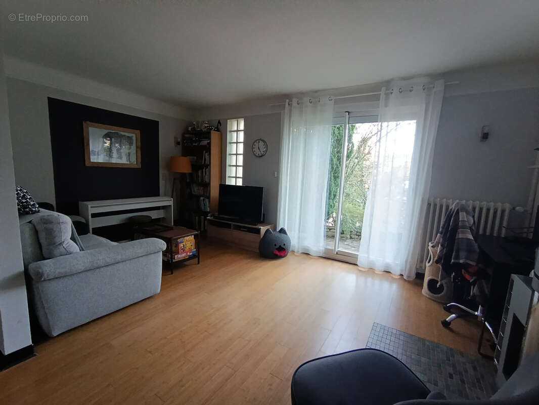 Maison à BURES-SUR-YVETTE