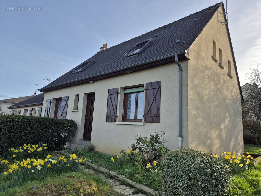 Maison à SABLE-SUR-SARTHE