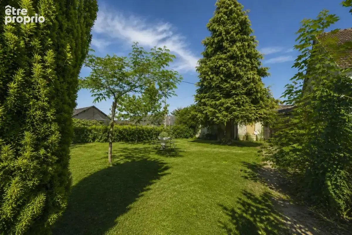Maison Bourgeoise de 8 pièces de 185 m² à Châteaumeillant - photo 22