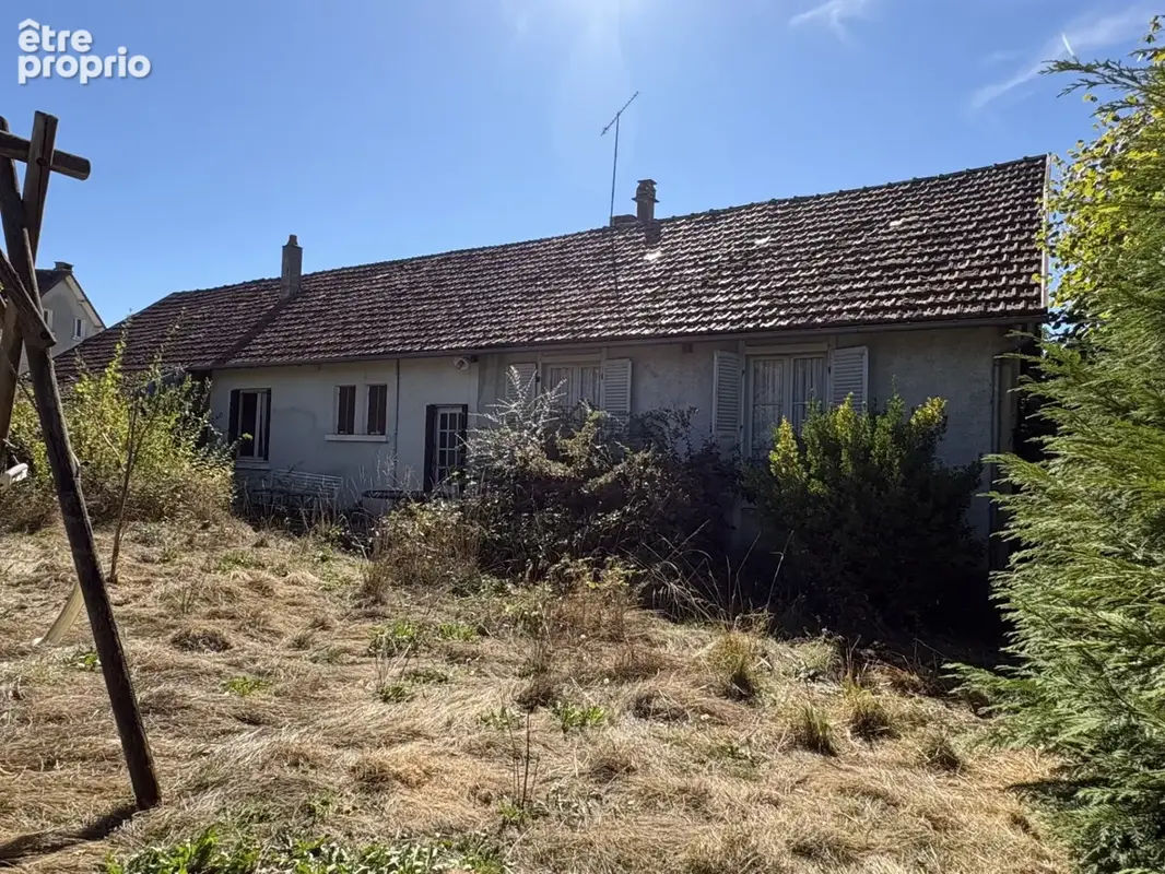 Coussac Bonneval une petite fermette à rénover, terrain et proche des commerces - photo 2
