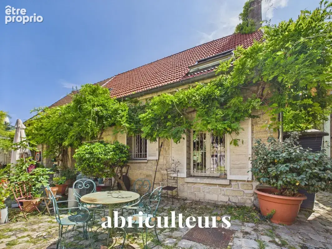 Maison Historique de Charme 103 m² – Cour Pavée & Terrasse – en vente à Le Pecq (78230) - photo 24