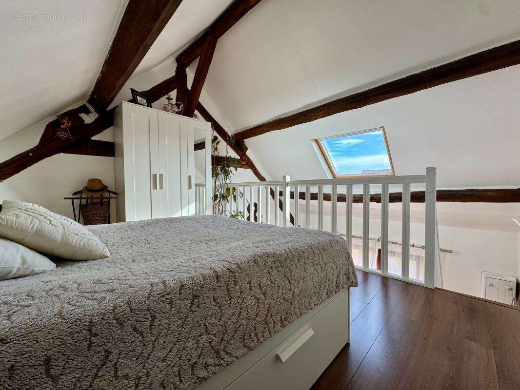 Appartement à CHEPTAINVILLE