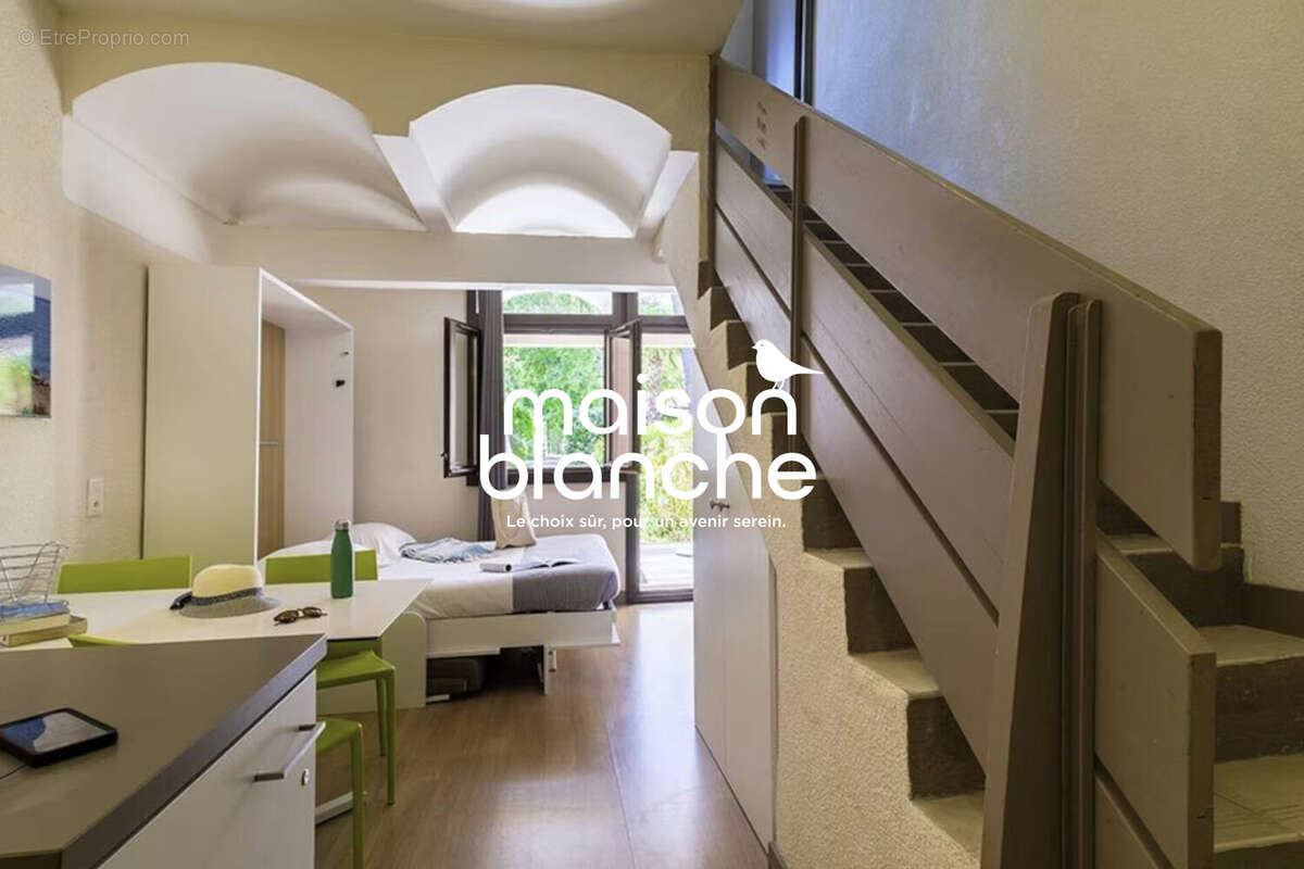 Appartement à LA COLLE-SUR-LOUP