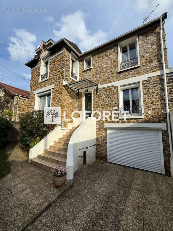 Maison à LIVRY-GARGAN
