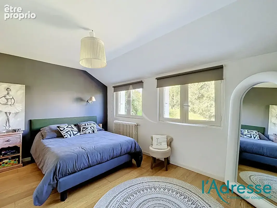 Laval rive droite- maison de ville  avec jardin - photo 12