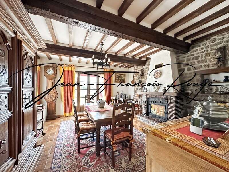 Maison à SAINT-GERMAIN-SUR-AY