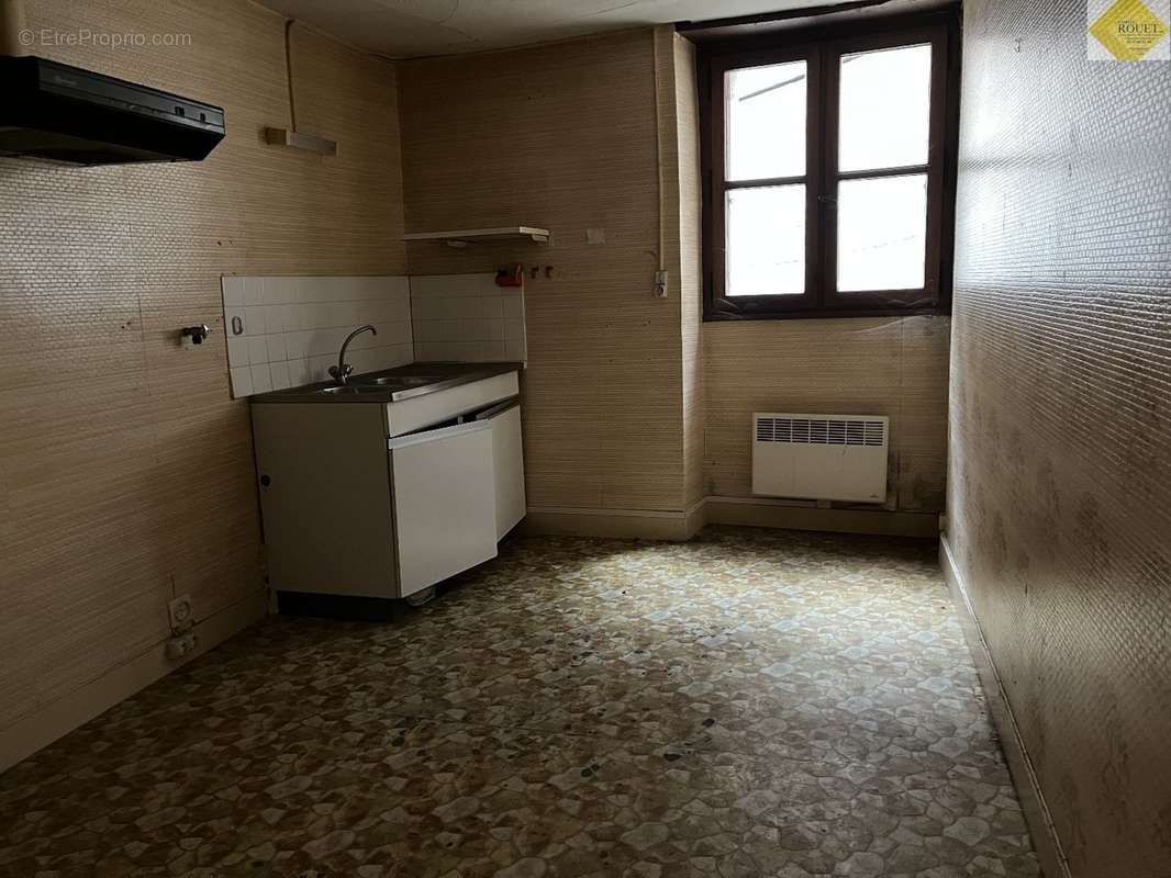 Commerce à PREUILLY-SUR-CLAISE