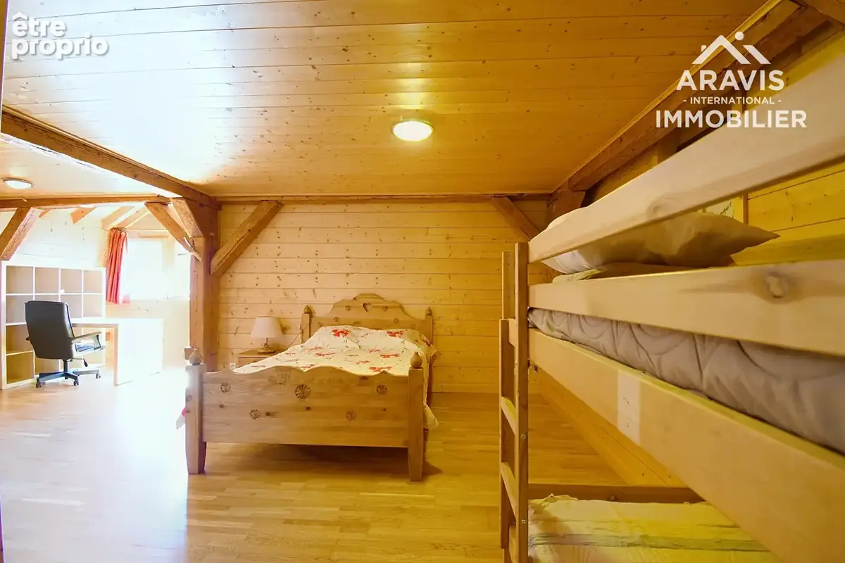 Ferme d'alpage et sa chèvrerie - photo 7