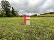 Terrain à VITRY-LE-CROISE