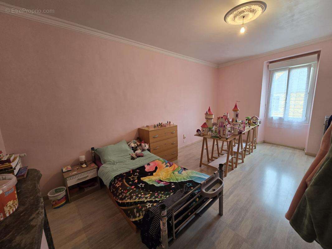 Maison à AUVERS-LE-HAMON