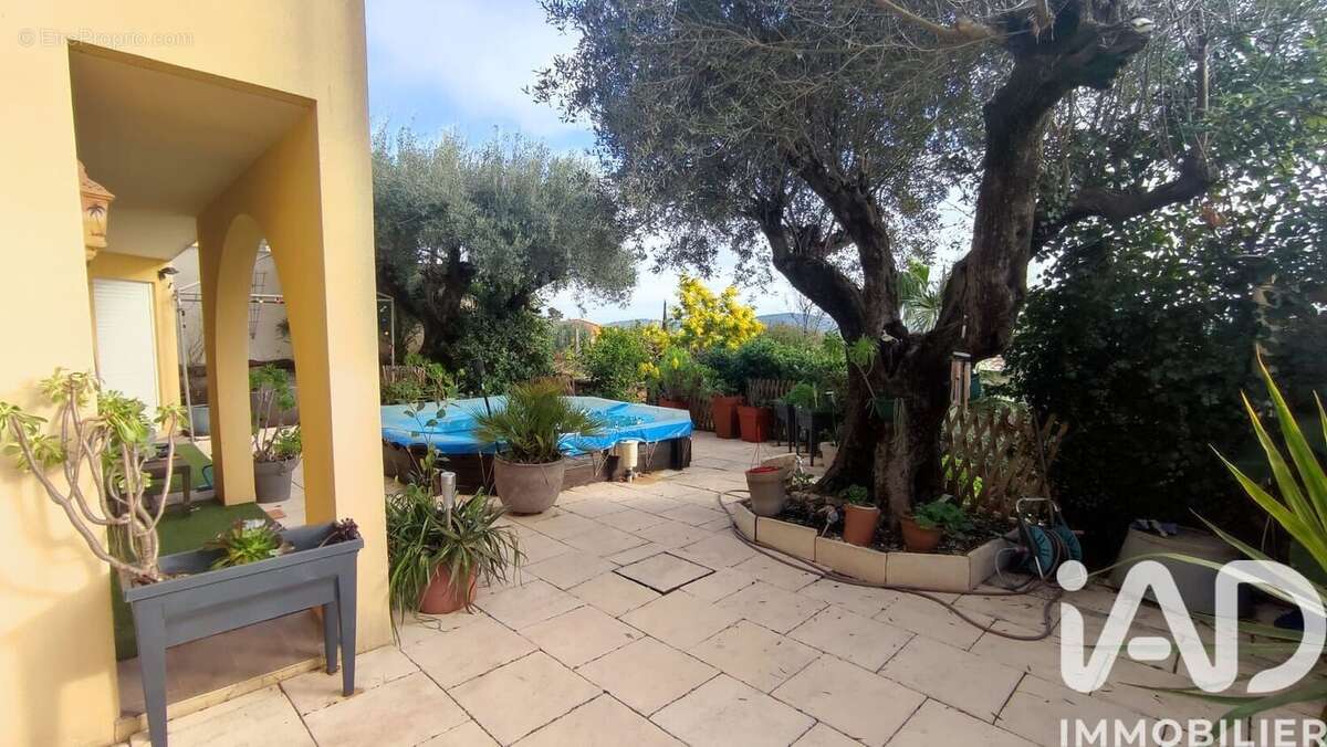 Photo 2 - Maison à LA FARLEDE