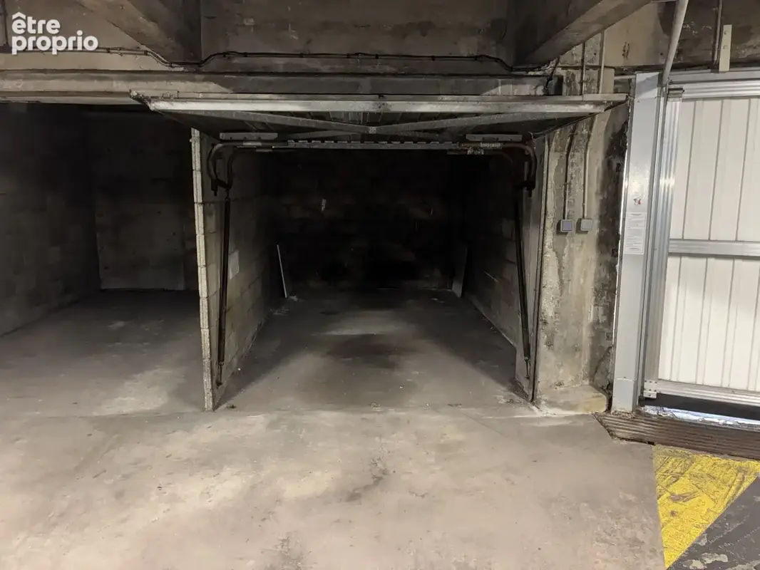 Parking à NEUILLY-SUR-SEINE