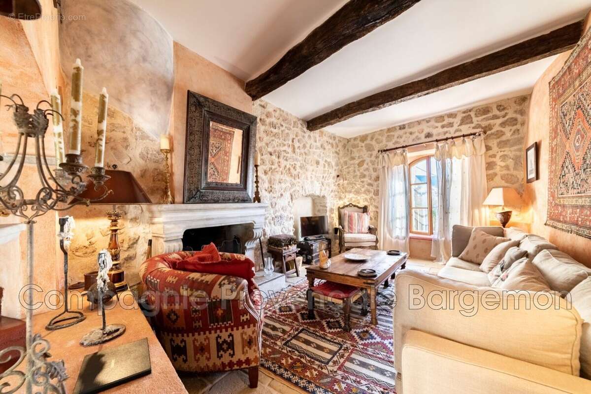 Maison à BARGEMON