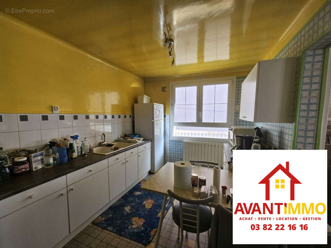 APPARTEMENT DROITE CUISINE