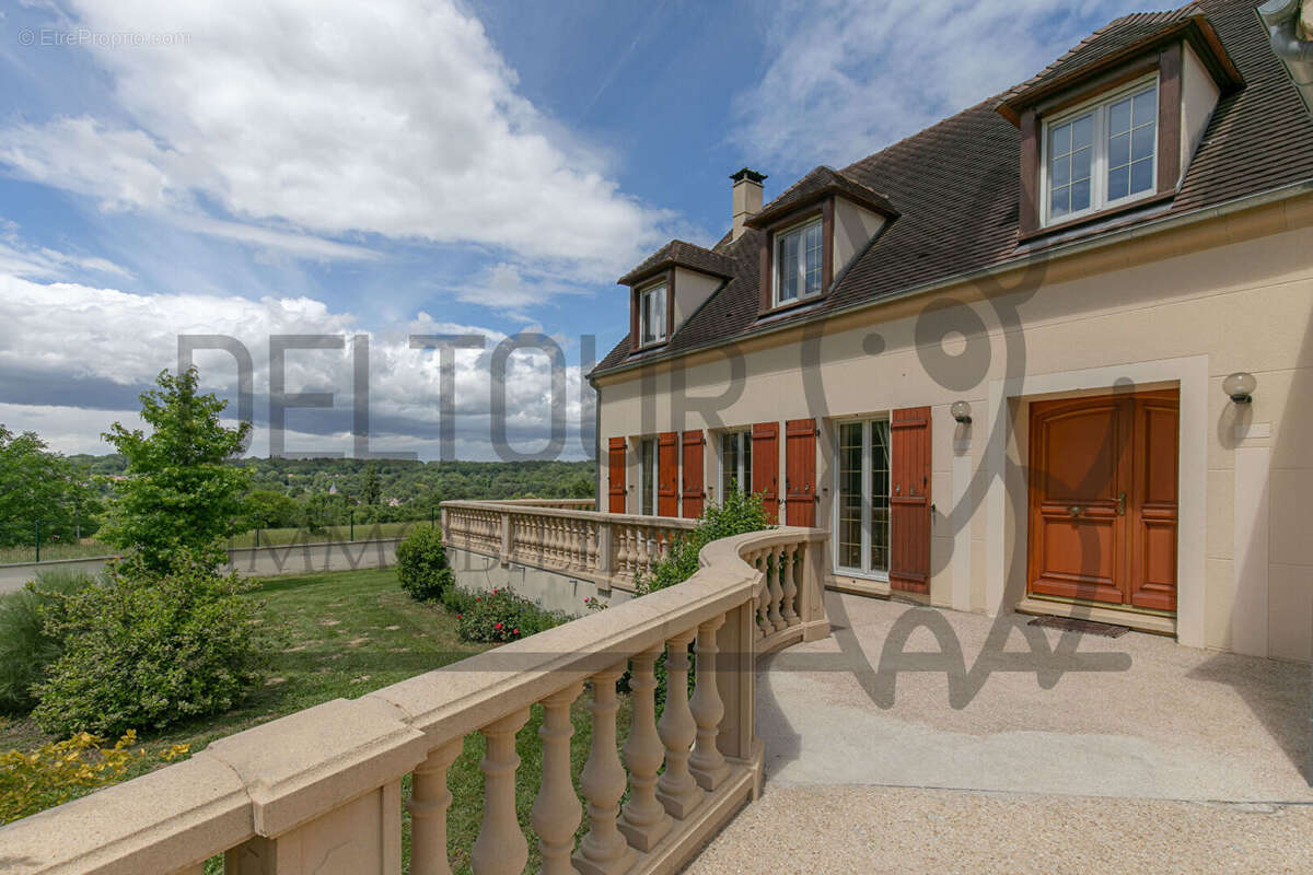Maison à FAREMOUTIERS